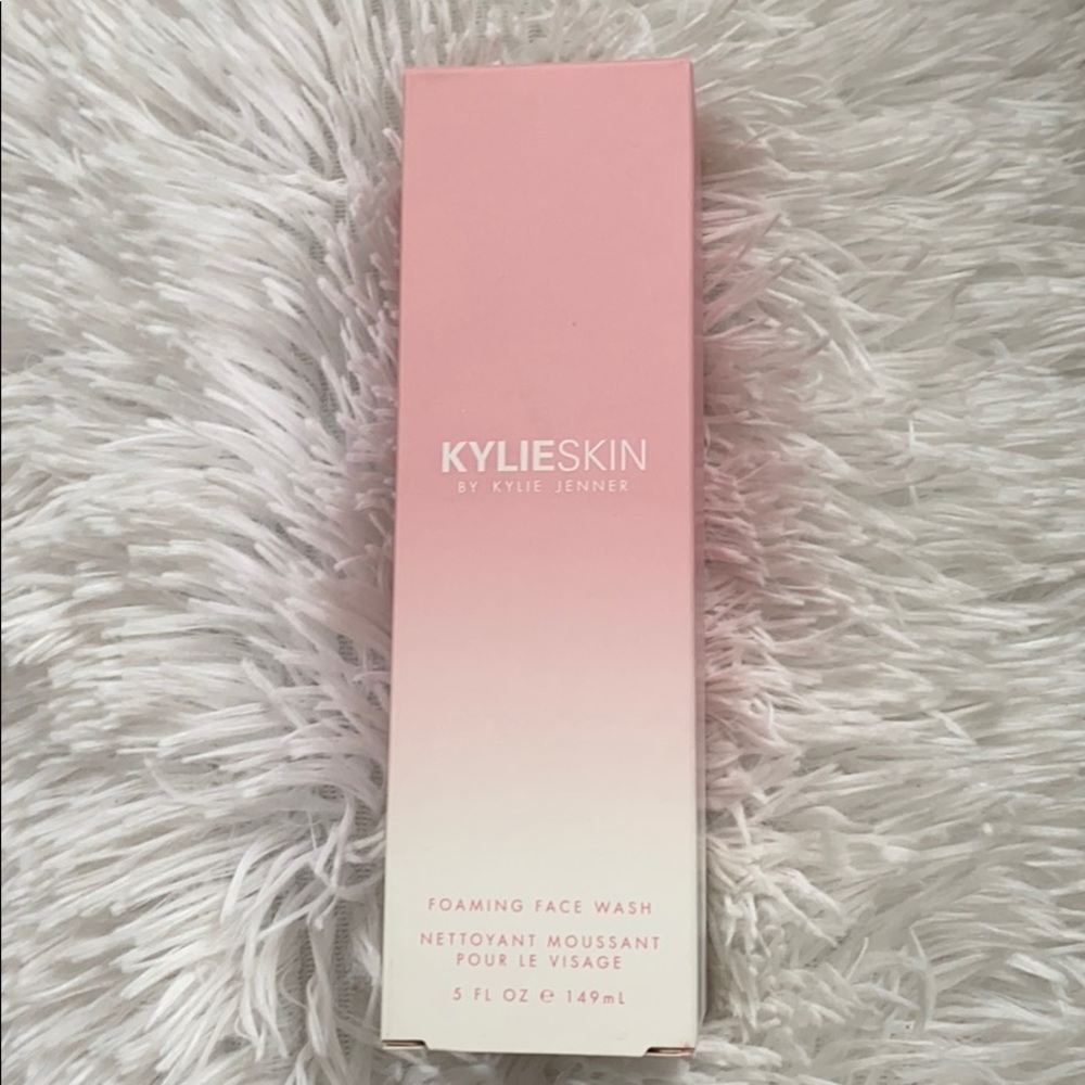 Foaming Face Wash from Kylieskin